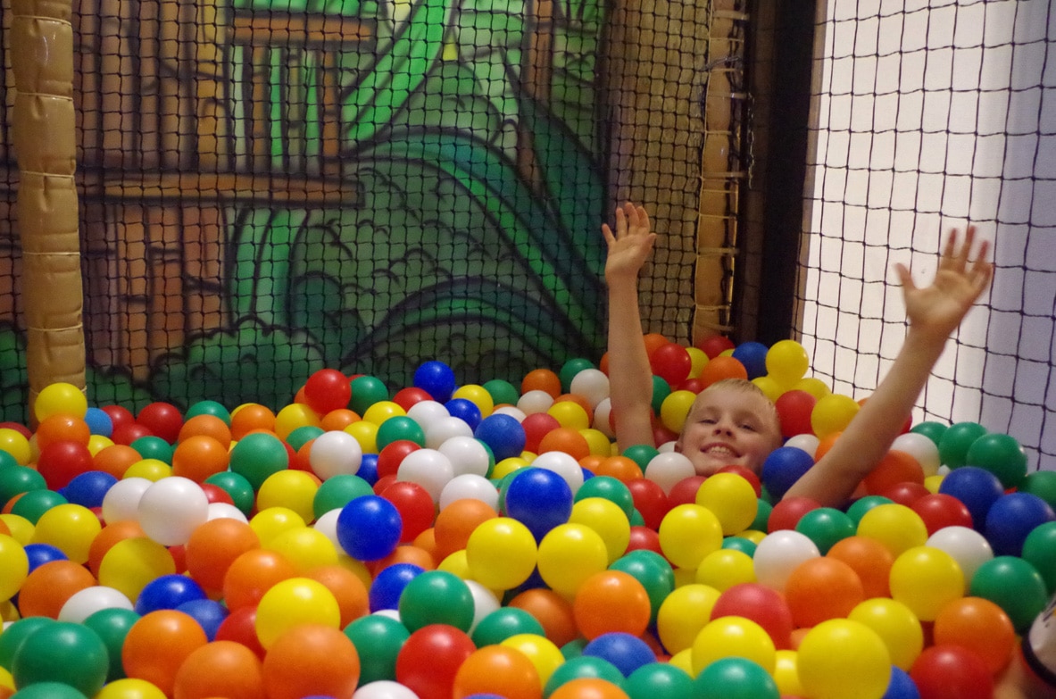Bällebad Berlin – neues Bällebad für Kleinkinder im Dockx